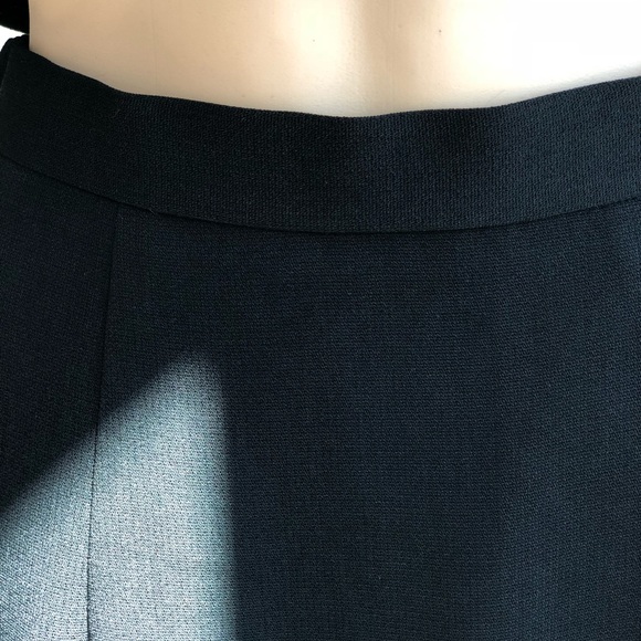 Skirt and blouse - Picture 4 of 5